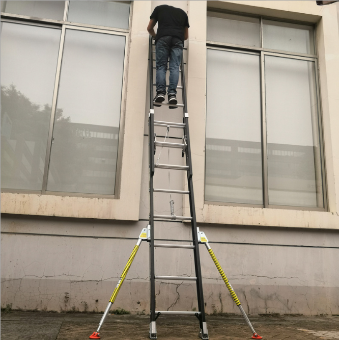 2,共由三节梯组合,借助升降钩,滑轮组及拉绳使梯子升降自如1,踩杆和直